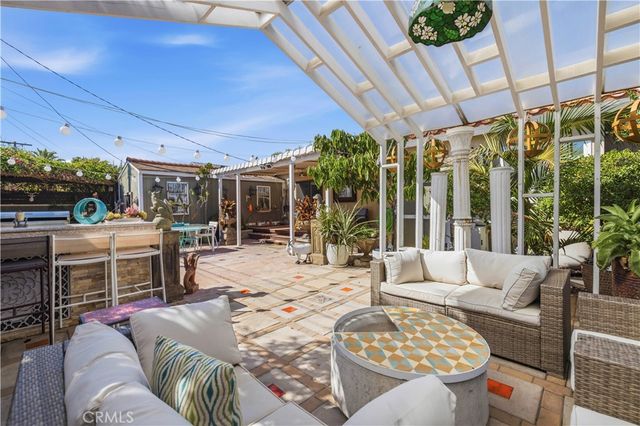 9363 Gullo, Pacoima, CA 91331