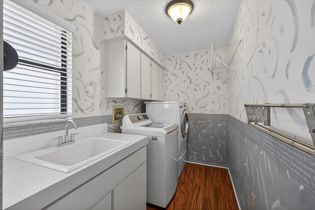 6025 RANDAN COURT, New Port Richey, FL 34652