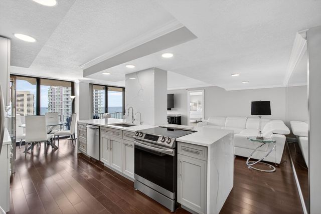 4200 N Ocean 2-1706, Singer Island, FL 33404
