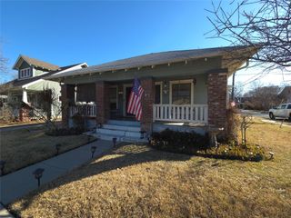 1335 S Lake Street, Fort Worth, TX 76104