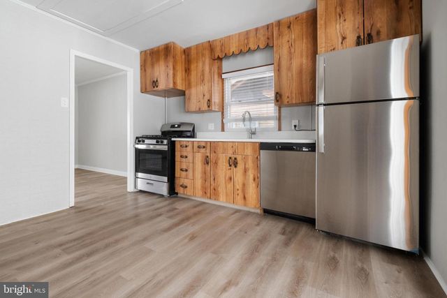 130 LEBBIE LN, Fairless Hills, PA 19030