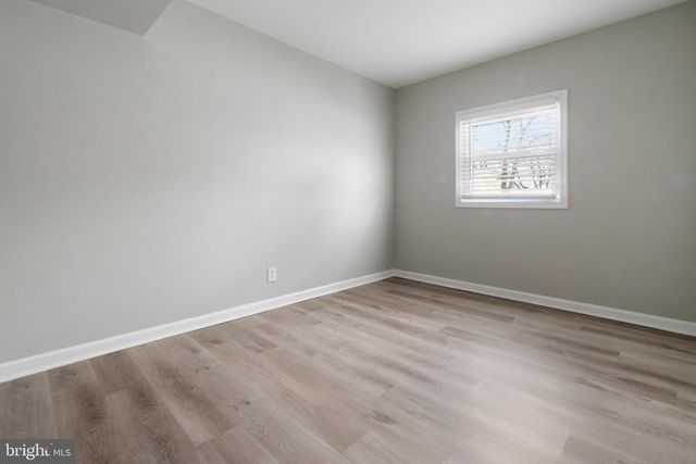 130 LEBBIE LN, Fairless Hills, PA 19030