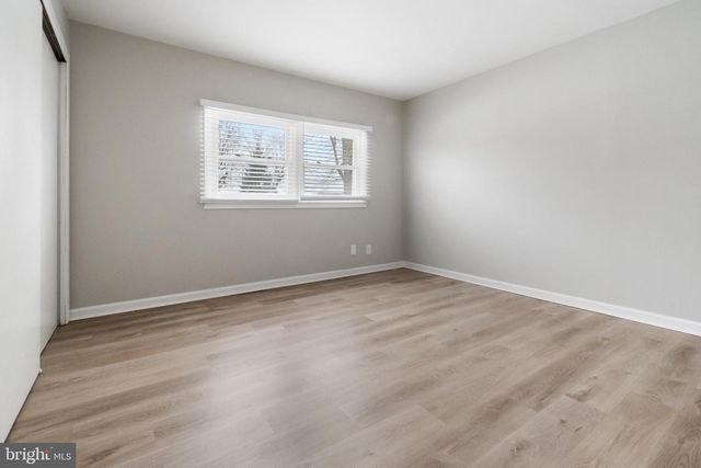 130 LEBBIE LN, Fairless Hills, PA 19030