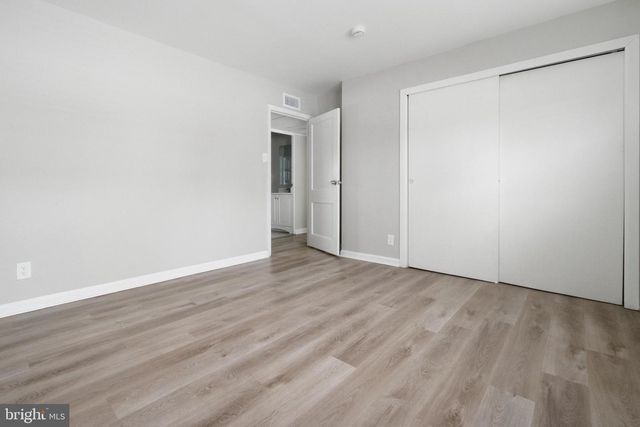 130 LEBBIE LN, Fairless Hills, PA 19030