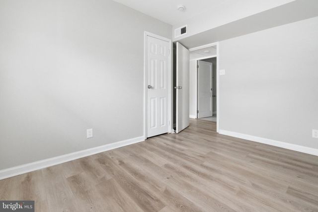 130 LEBBIE LN, Fairless Hills, PA 19030