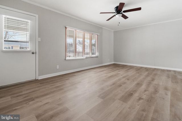 130 LEBBIE LN, Fairless Hills, PA 19030