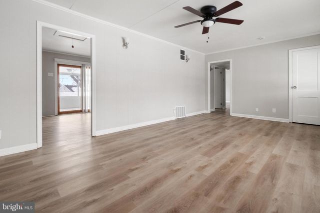 130 LEBBIE LN, Fairless Hills, PA 19030