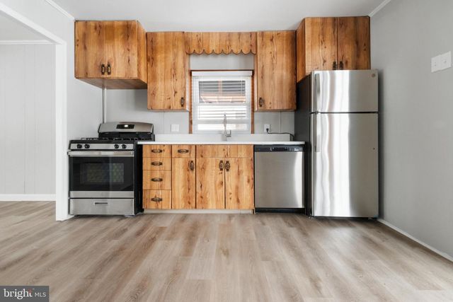 130 LEBBIE LN, Fairless Hills, PA 19030