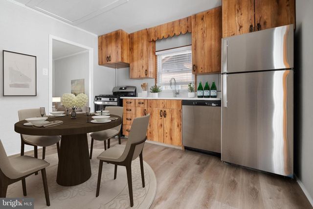 130 LEBBIE LN, Fairless Hills, PA 19030