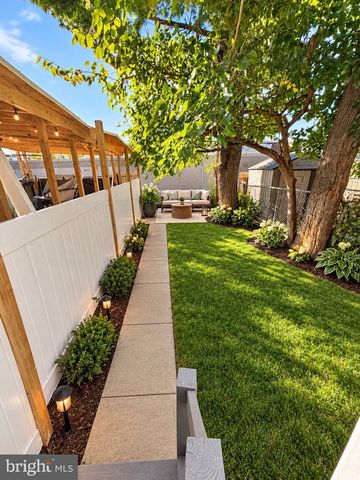 2052 MARGARET ST, Philadelphia, PA 19124