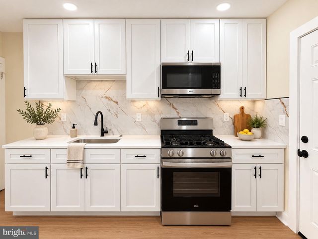2052 MARGARET ST, Philadelphia, PA 19124