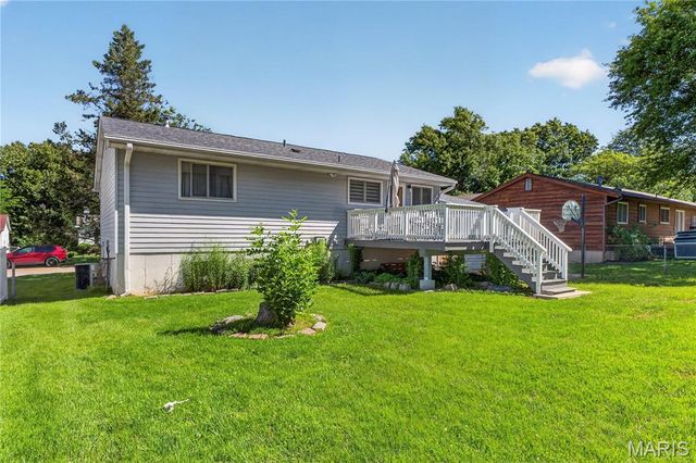 658 Green Forest Drive, Fenton, MO 63026
