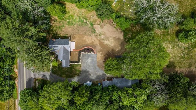 159 County St, Lakeville, MA 02347