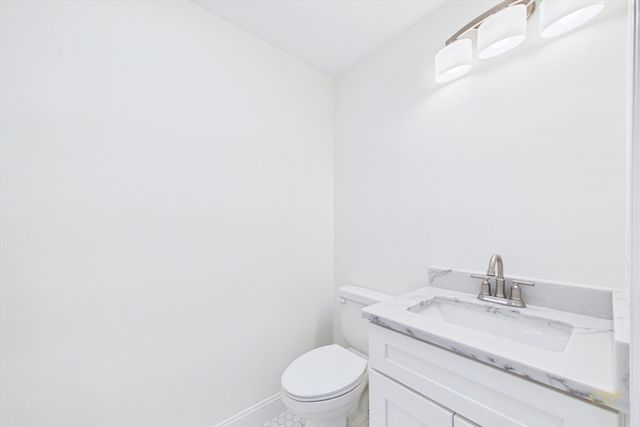 159 County St, Lakeville, MA 02347