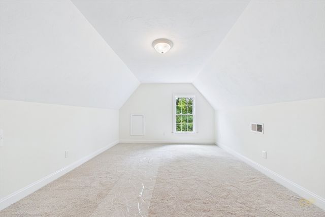 159 County St, Lakeville, MA 02347