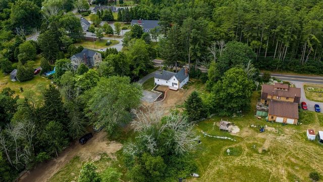 159 County St, Lakeville, MA 02347