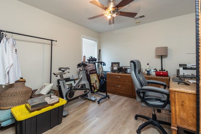 1279 ISLAND HARBOR DR, Memphis, TN 38103