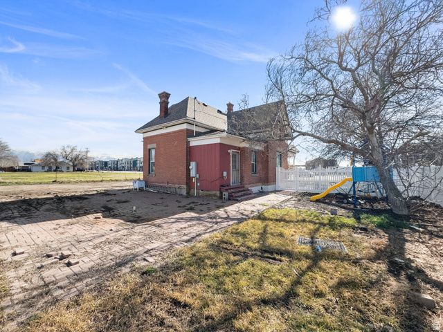 1782 W 1700 S, Syracuse, UT 84075