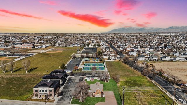 1782 W 1700 S, Syracuse, UT 84075