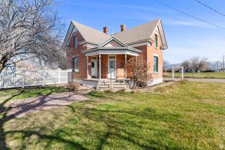 1782 W 1700 S, Syracuse, UT 84075