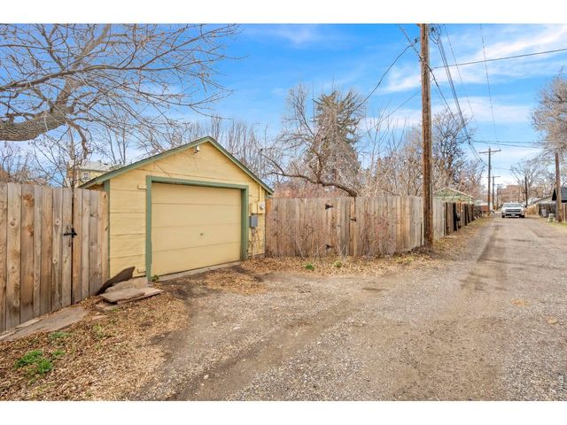 535 E 6th St, Loveland, CO 80537