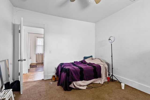 906 Oakwood Avenue, Toledo, OH 43607