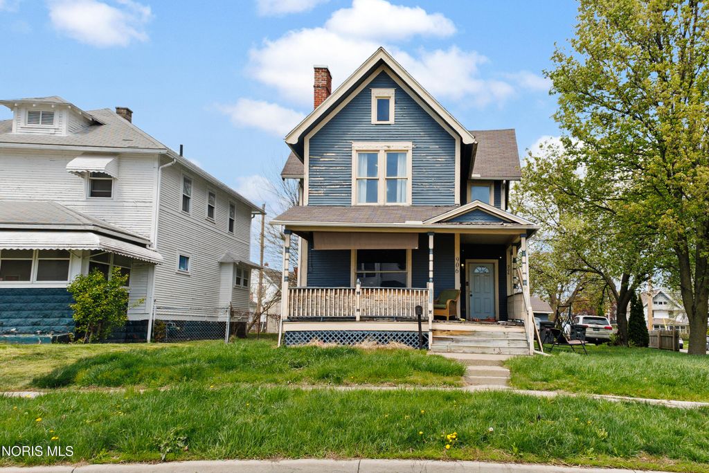 906 Oakwood Avenue, Toledo, OH 43607