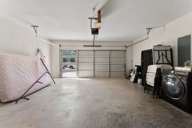 2227 Frank Henderson Jr Drive, Dallas, TX 75216