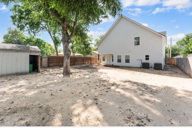 2227 Frank Henderson Jr Drive, Dallas, TX 75216