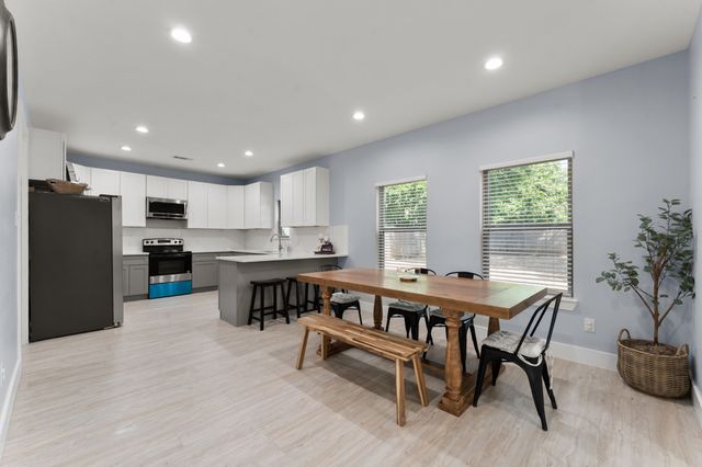 2227 Frank Henderson Jr Drive, Dallas, TX 75216