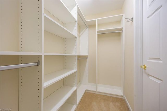 574 Caladium Court, Kernersville, NC 27284