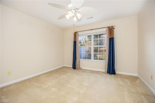 574 Caladium Court, Kernersville, NC 27284