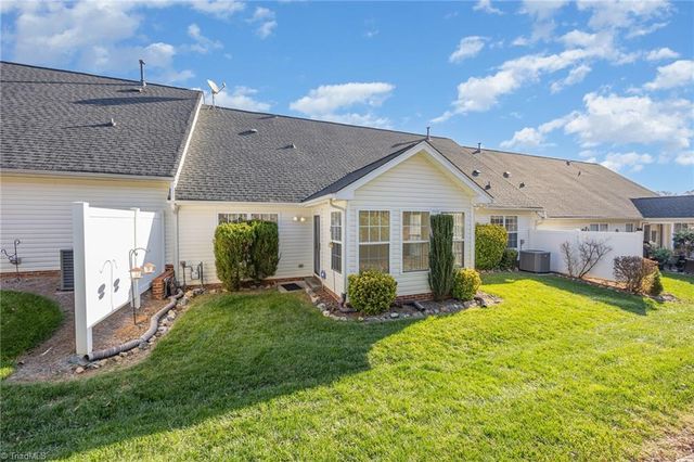 574 Caladium Court, Kernersville, NC 27284