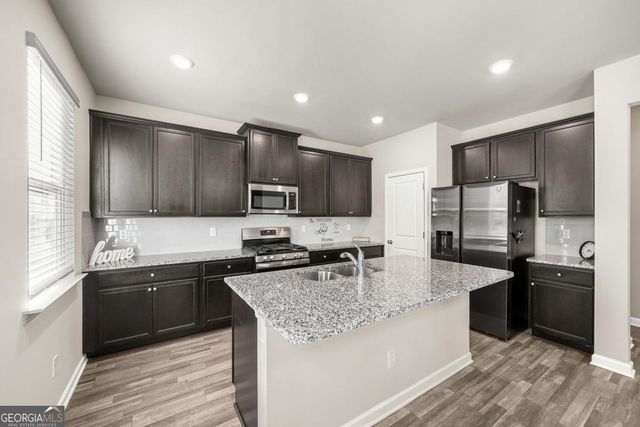 295 Coverview Court, Jonesboro, GA 30238