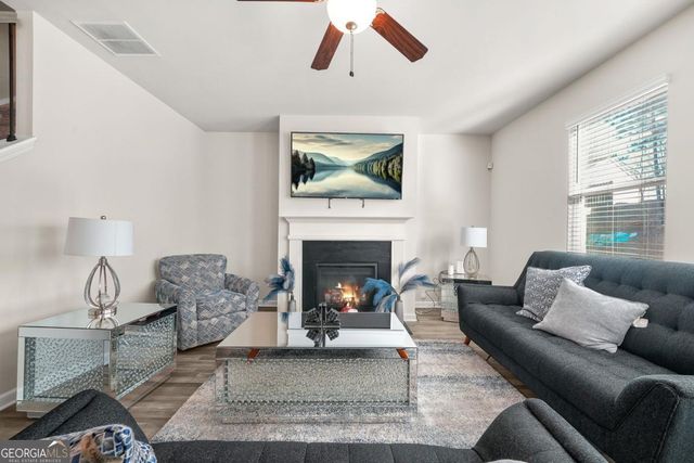 295 Coverview Court, Jonesboro, GA 30238