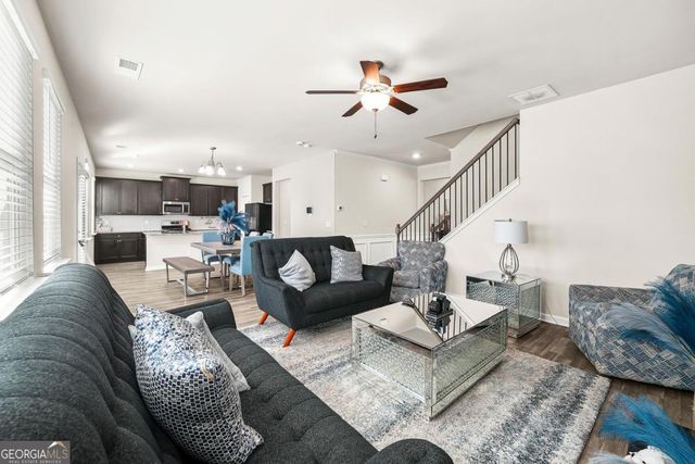 295 Coverview Court, Jonesboro, GA 30238