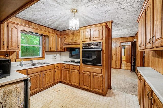 720 Pebblebrook Road SE, Mableton, GA 30126