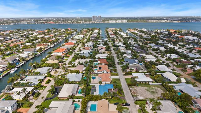 1205 Dolphin Road, Singer Island, FL 33404