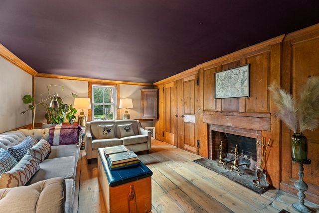 58 Middle Haddam Road, East Hampton, CT 06456