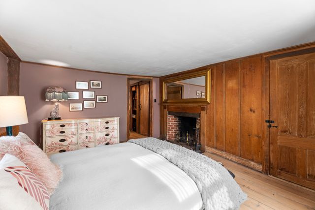 58 Middle Haddam Road, East Hampton, CT 06456