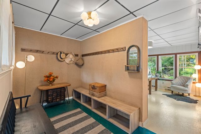 58 Middle Haddam Road, East Hampton, CT 06456