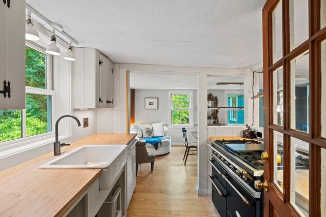 58 Middle Haddam Road, East Hampton, CT 06456