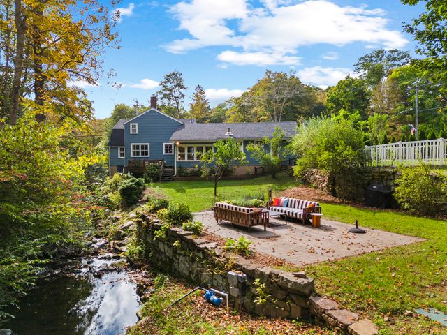 58 Middle Haddam Road, East Hampton, CT 06456