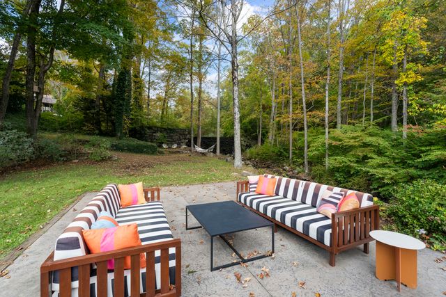 58 Middle Haddam Road, East Hampton, CT 06456