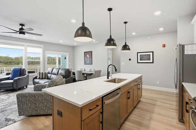 6019 S Dune Harbor Drive H, Portage, IN 46368