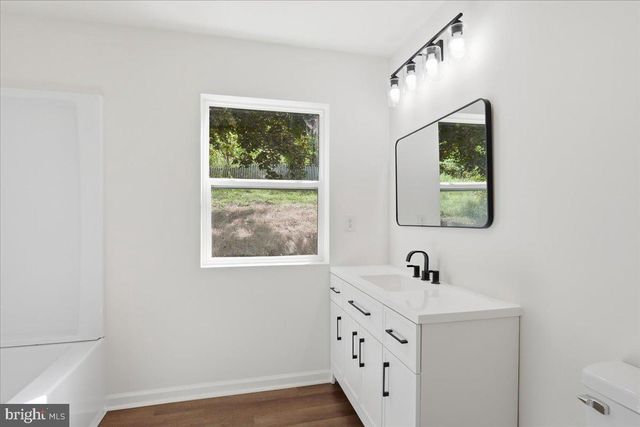 2810 N FREDERICK PIKE, Winchester, VA 22603