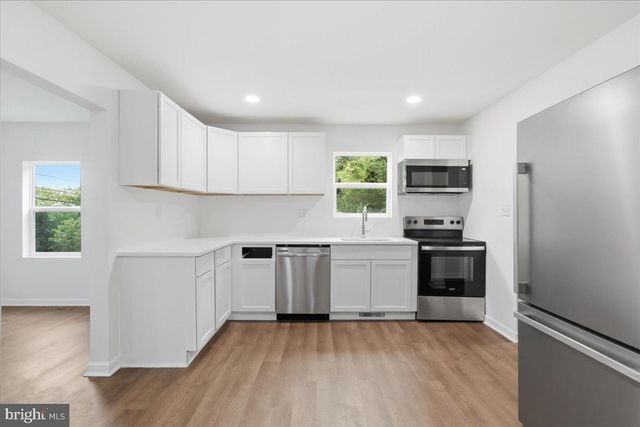2810 N FREDERICK PIKE, Winchester, VA 22603