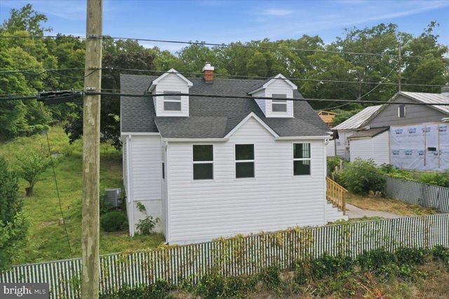 2810 N FREDERICK PIKE, Winchester, VA 22603