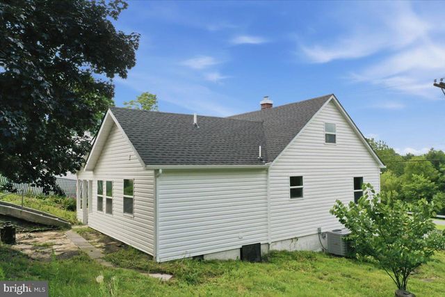 2810 N FREDERICK PIKE, Winchester, VA 22603