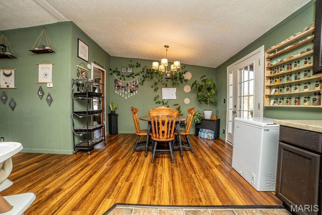 2140 Foxwood Court, Lebanon, MO 65536